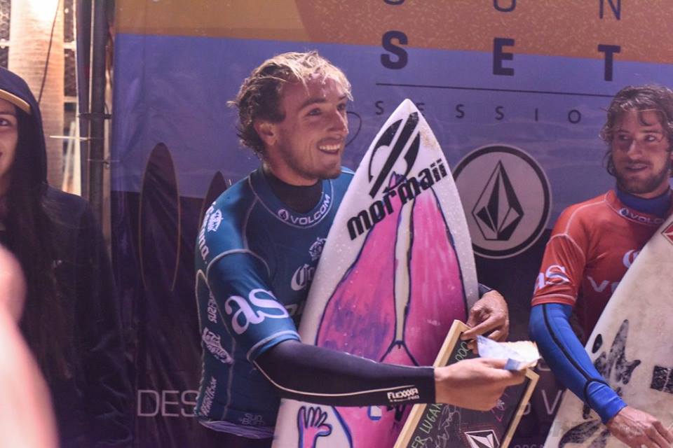 El rider viñamarino Maximiliano Cross se quedó con el “Volcom Sunset Session, presentado por Cerveza Corona”